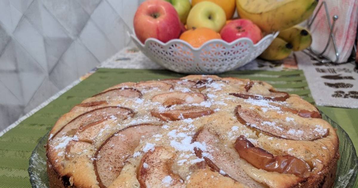 Яблоки в аэрогриле рецепты. Пирог с яблоками на сметане от Юлии Высоцкой. Дрожжевой пирог со сливами и яблоками. Дрожжевой пирог с яблоками. Дрожжевой пирог яблоком и грушей.