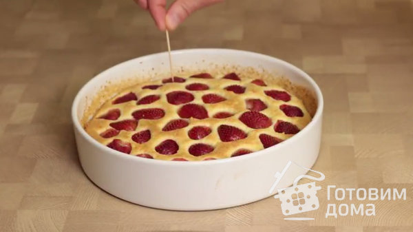 Вкусный творожный пирог с клубникой фото к рецепту 5
