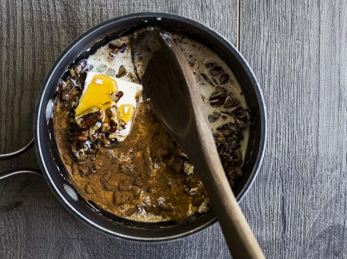 butter, honey, sugar, spices and cream in a saucepan